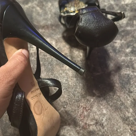 Giuseppe Zanotti Black Crystal and Chain Embellished Leather Strappy Sandals - Picture 7 of 7